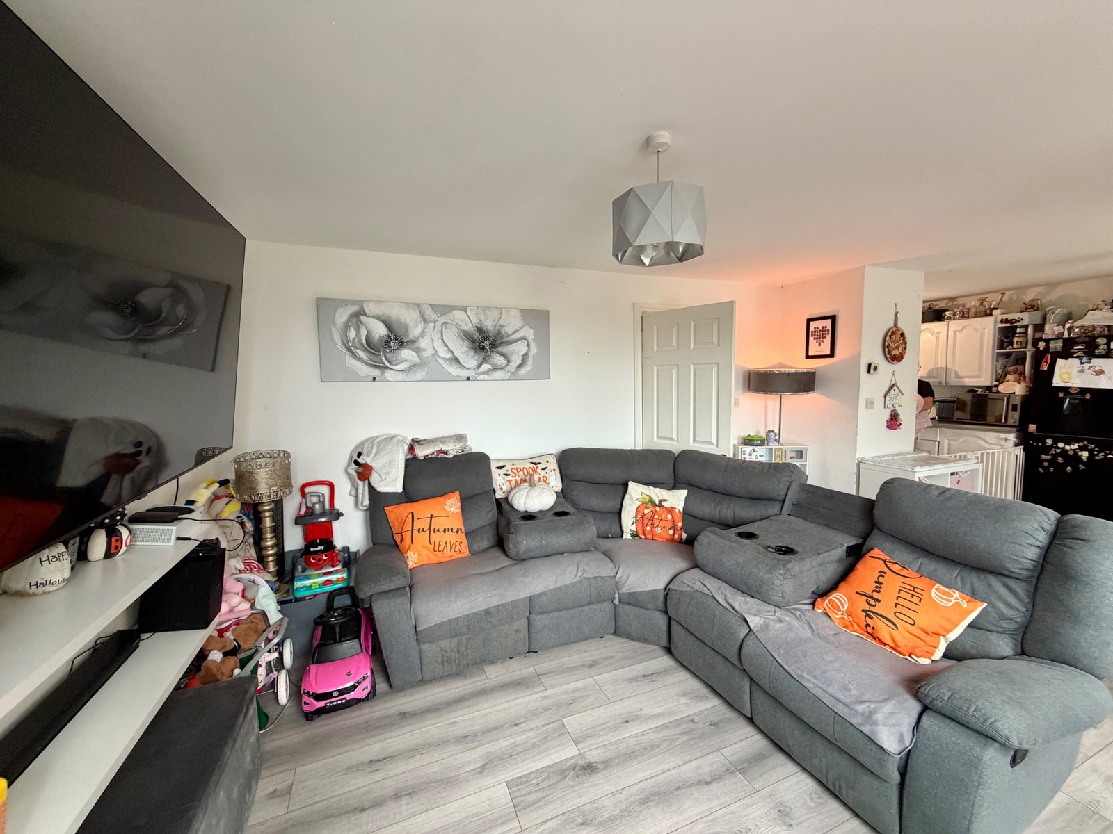 Terraced House for sale in Abertillery, Penrhiw, Brynithel, Abertillery, NP13 2GZ