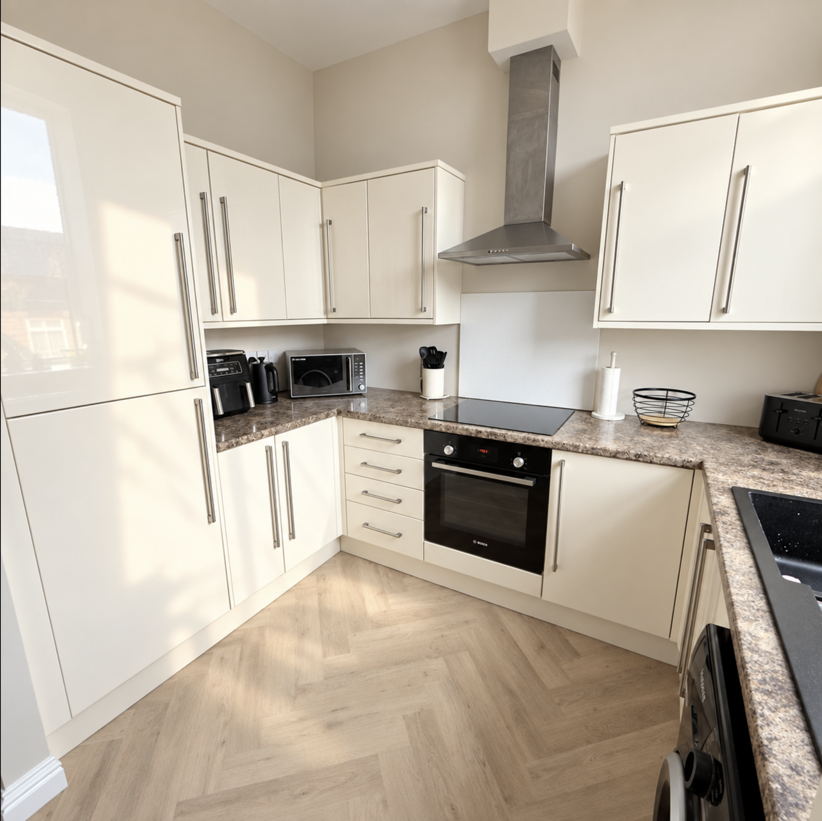 Apartment for sale in Milton Keynes, Newport Road, New Bradwell, Milton Keynes, MK13 0AL