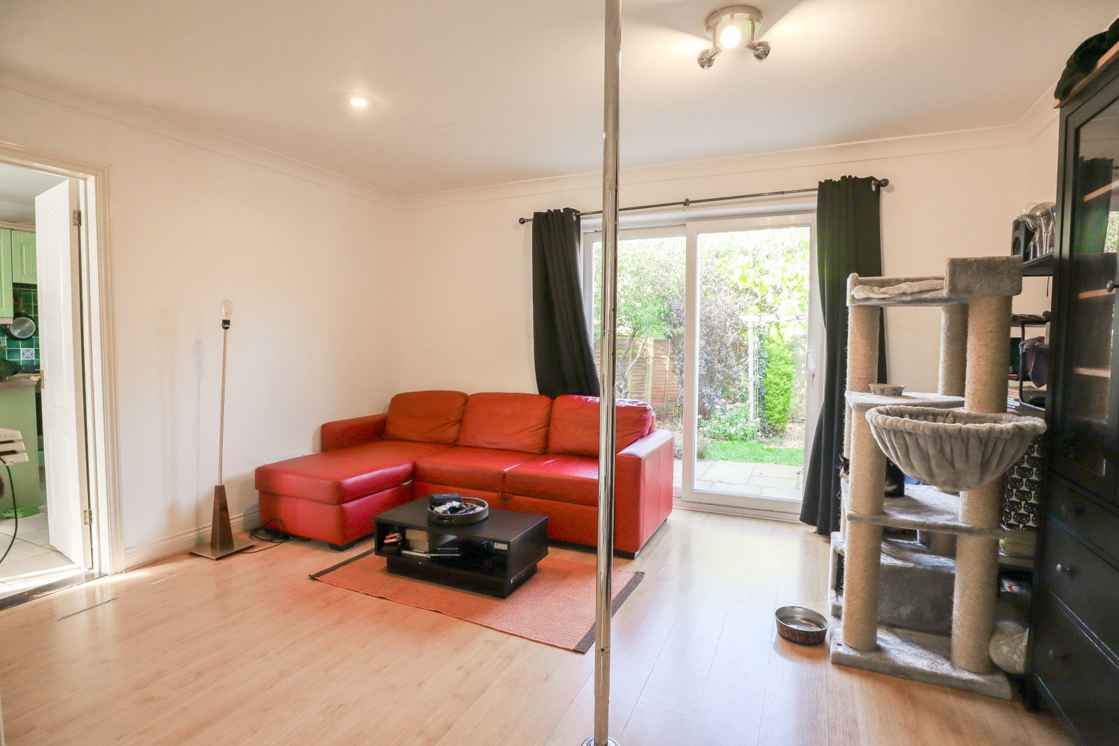 Semi Detached House for sale in Calne, Springfield Drive, Calne