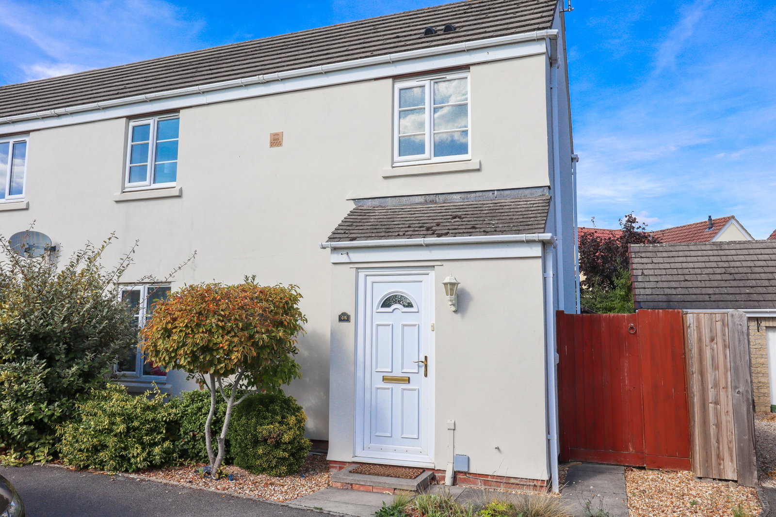 Semi Detached House for sale in Calne, Springfield Drive, Calne