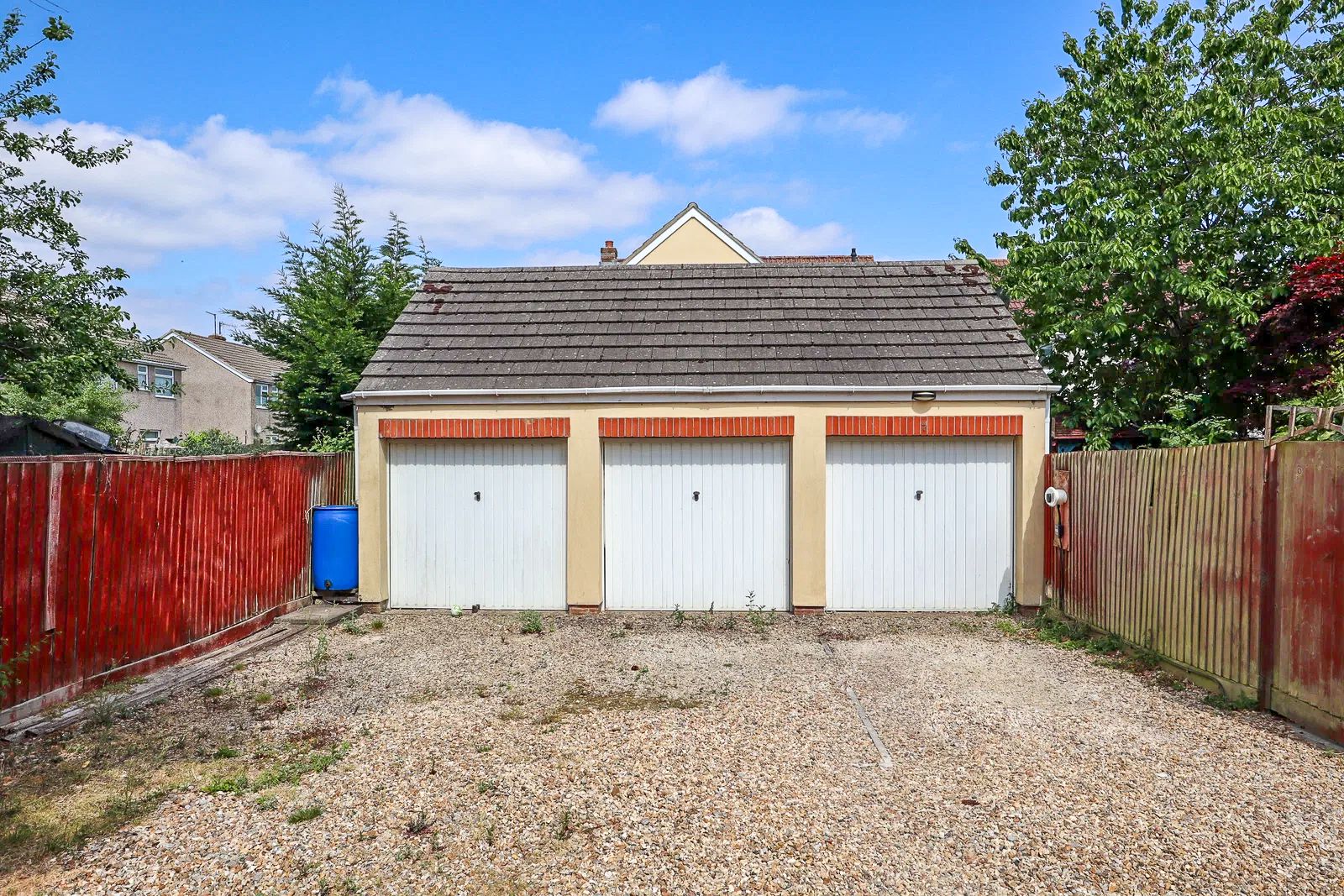 Semi Detached House for sale in Calne, Springfield Drive, Calne