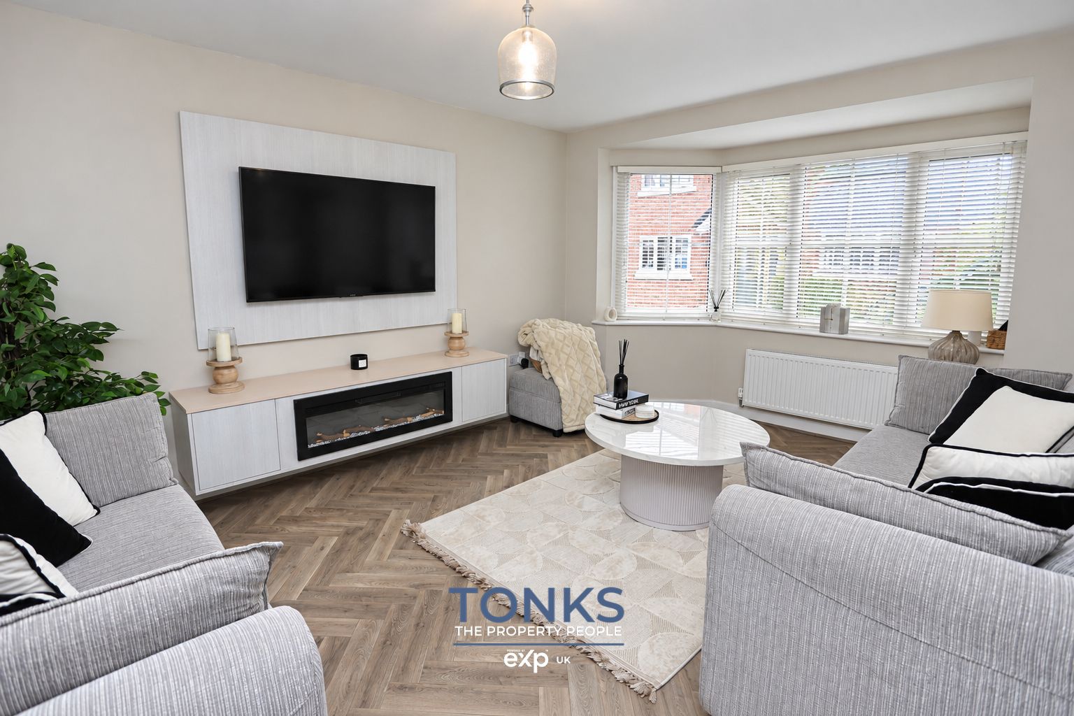 Detached House for sale in Halesowen, Elm Drive, Halesowen, B62 9HT