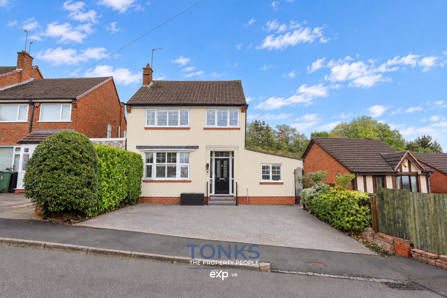 Detached House for sale in Rowley Regis, Spring Vale Road, Rowley Regis, B65 8LW