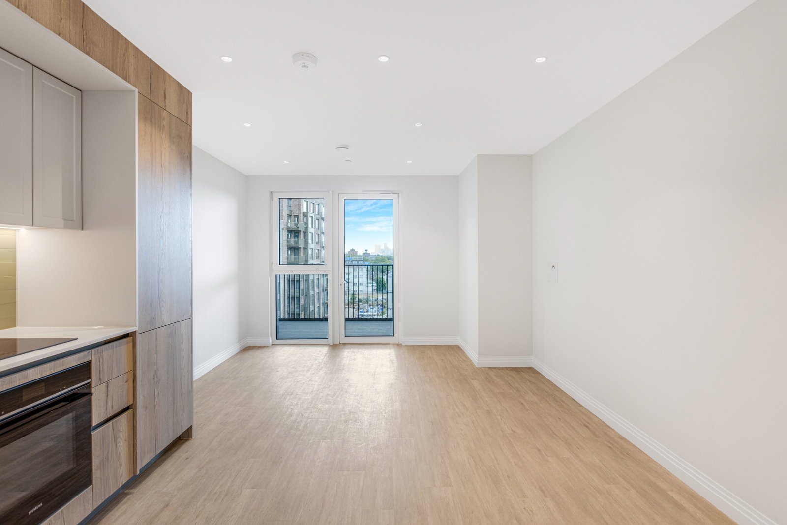 Apartment for sale in London, The Pinnacle - Oval Village - SE11 5QY