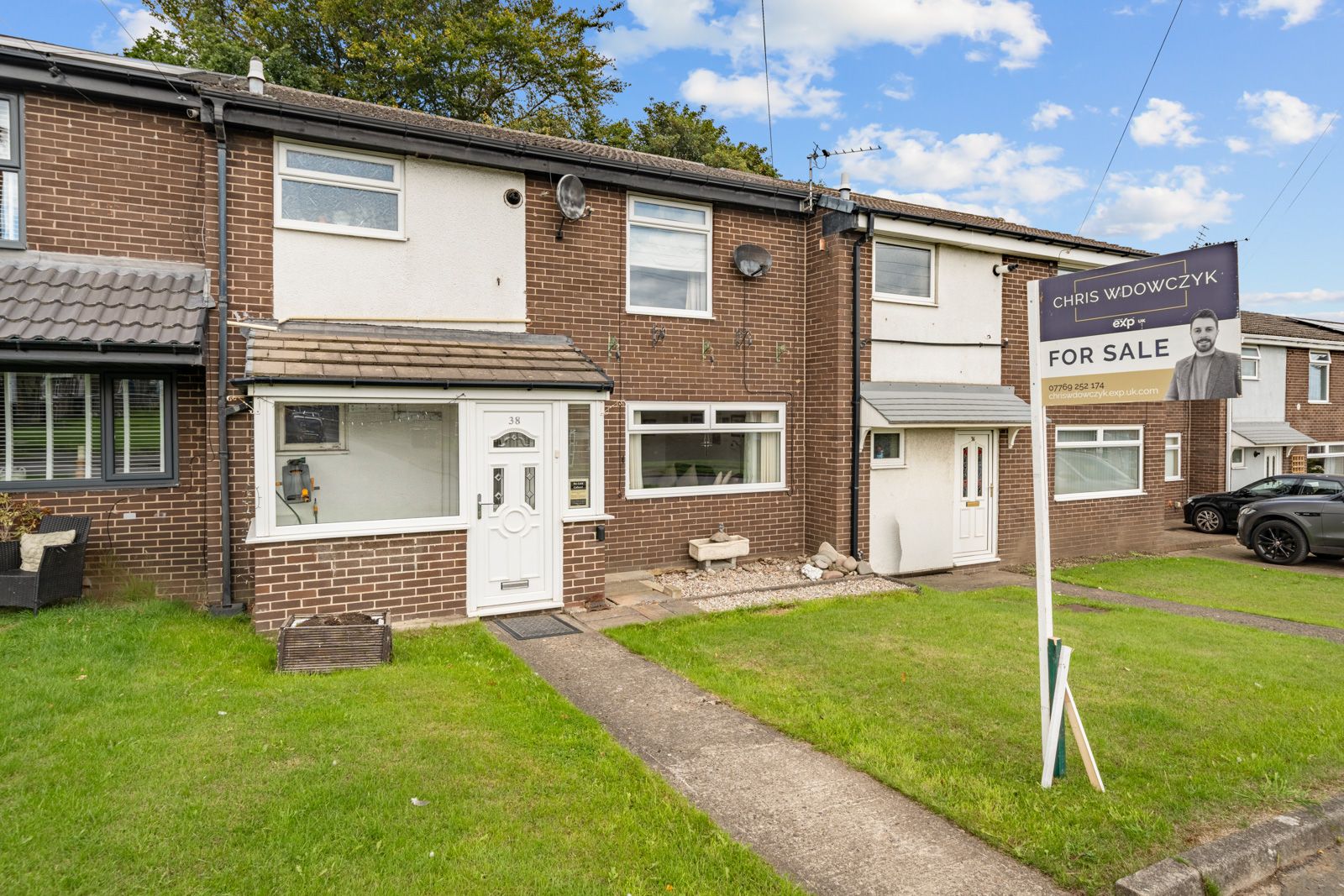 Terraced House for sale in Brighouse, Sherburn Road, Rastrick, HD6