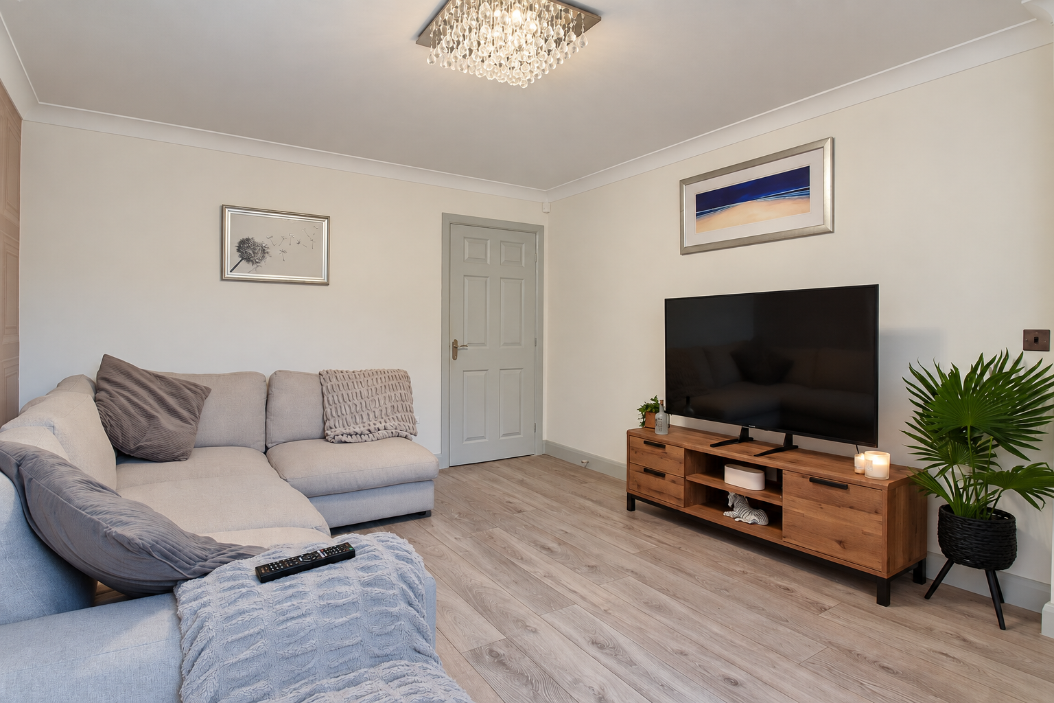 End Of Terrace House for sale in Chorley, High Lea, Adlington, Lancashire, PR6, 1049 m²