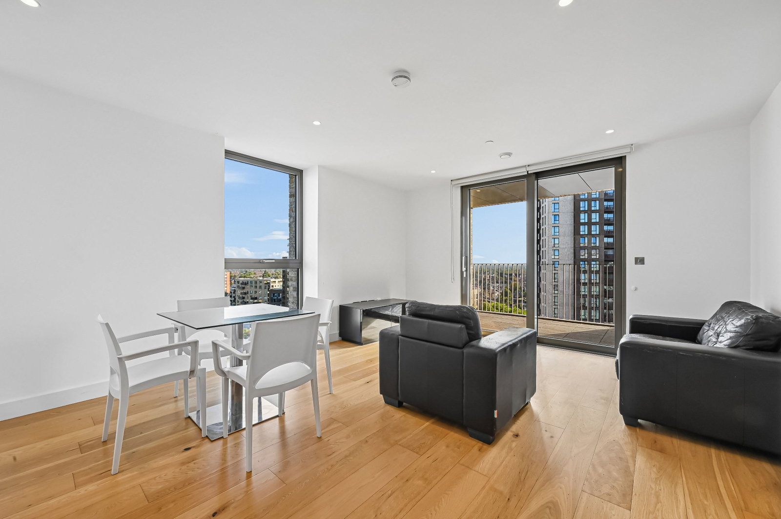 Apartment for sale in Croydon, Caithness Walk, Croydon, CR0 2WD