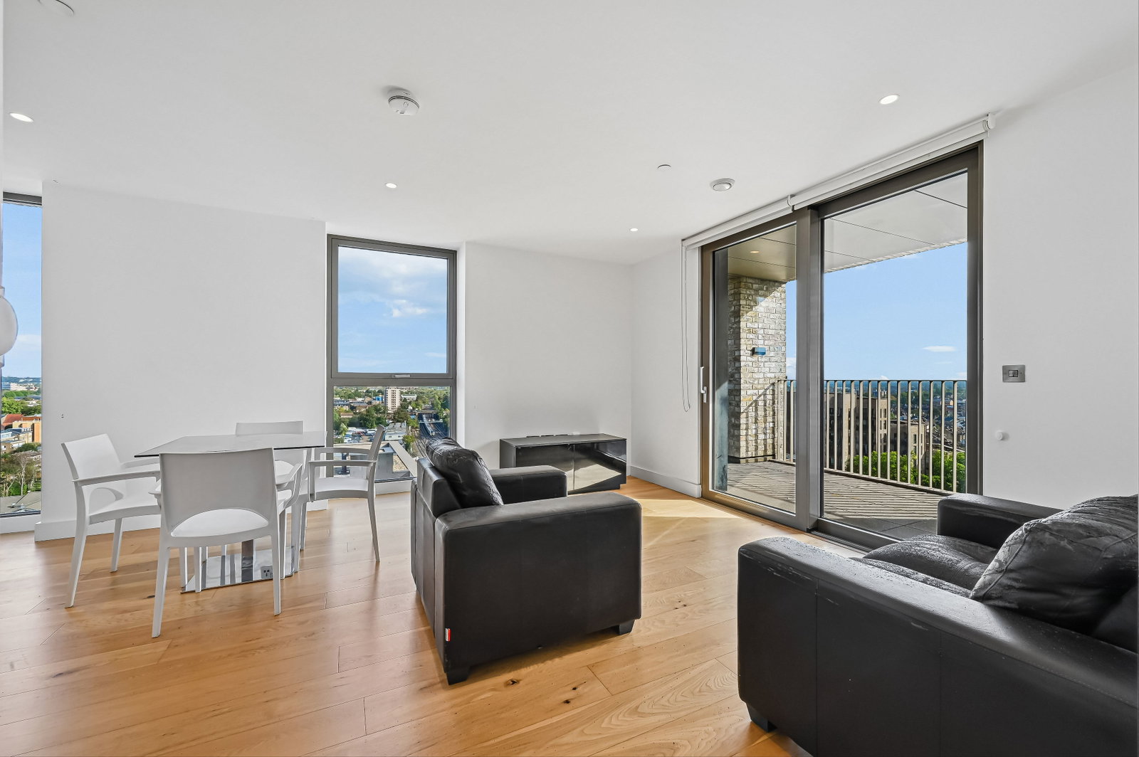 Apartment for sale in Croydon, Caithness Walk, Croydon, CR0 2WD