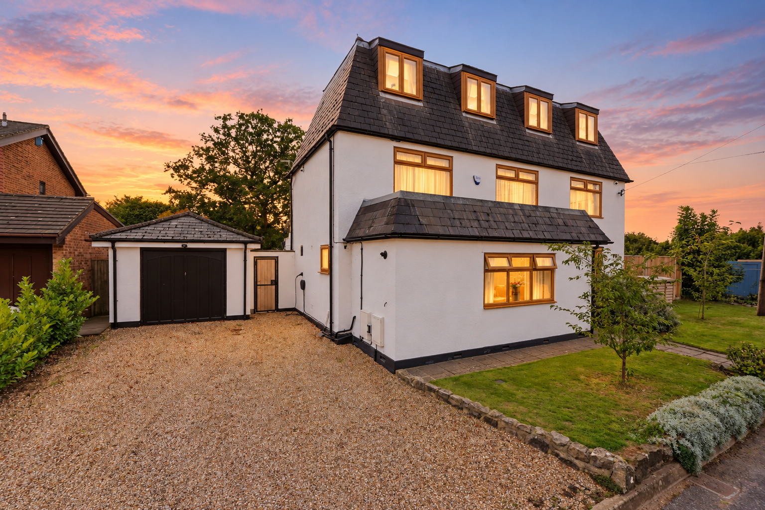 Detached House for sale in Chatham, Mill Lane, Blue Bell Hill, ME5 9RB, 1980 m²