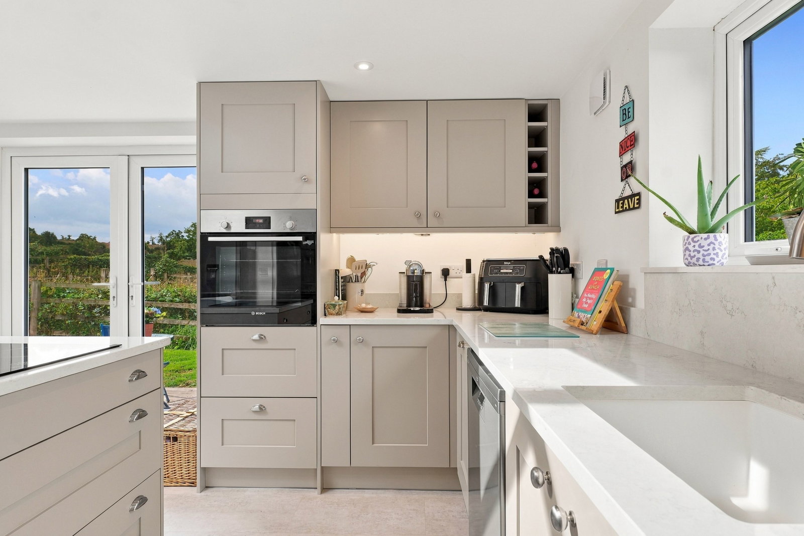Detached House for sale in Newark, Croft View in Edingley – Character Cottage with Countryside Views & Separate Parking, 1590 m²