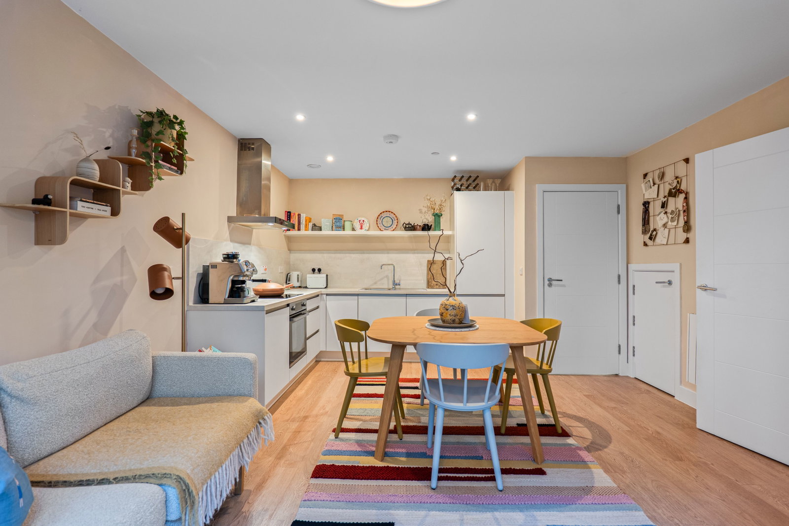 Town House for sale in Sheffield, Old Mill Lane, Oughtibridge Valley, S35 0LB, 1000 m²