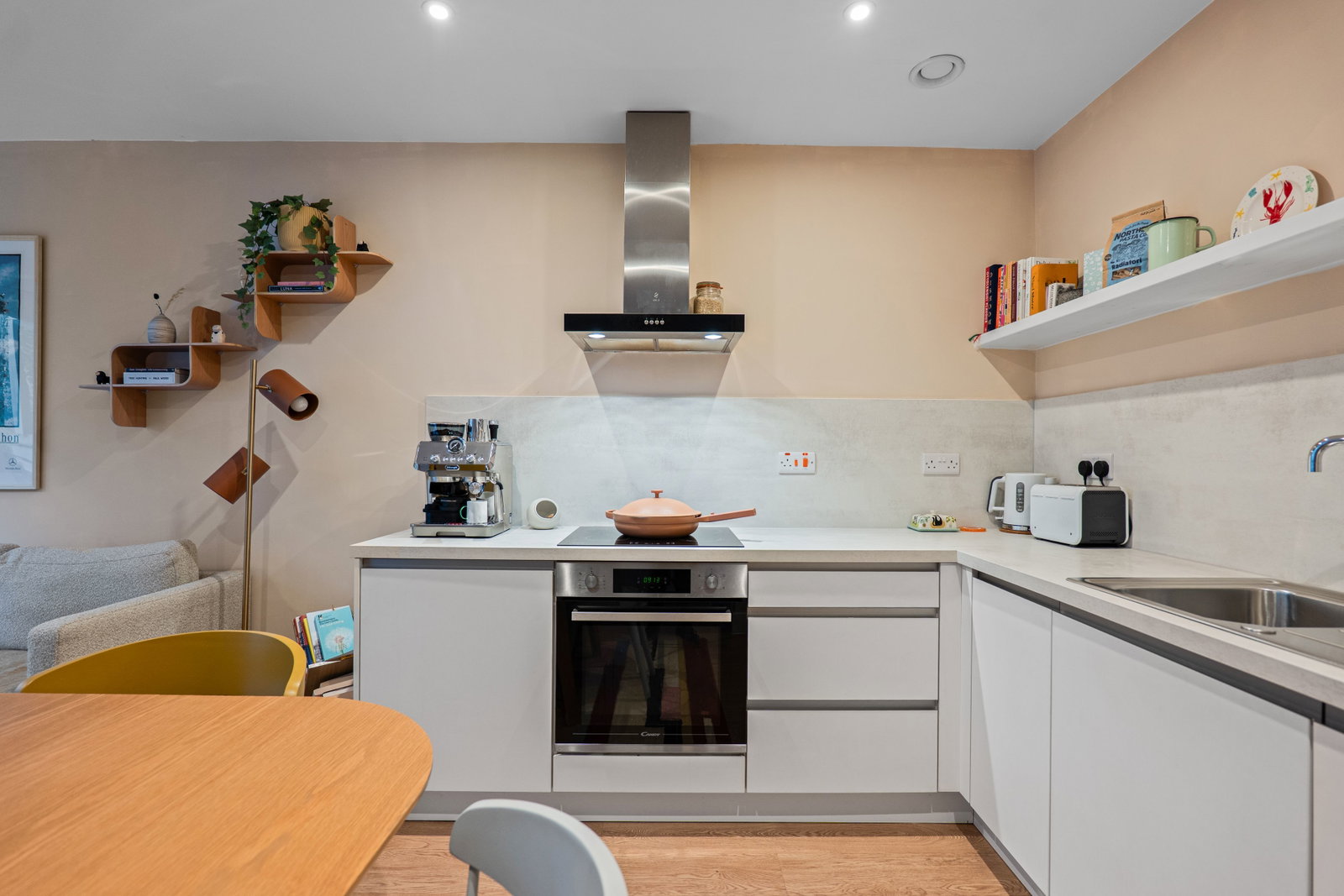 Town House for sale in Sheffield, Old Mill Lane, Oughtibridge Valley, S35 0LB, 1000 m²