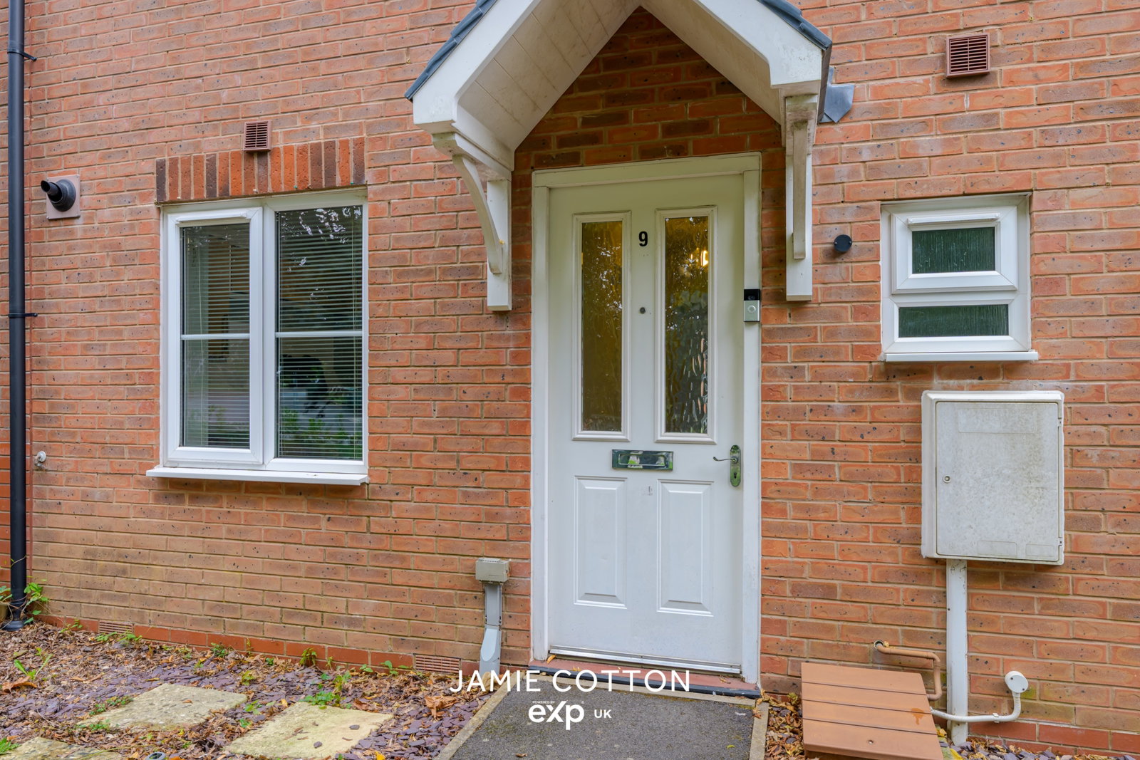 Terraced House for sale in Halesowen, Brett Young Close, Halesowen, B63 3BJ