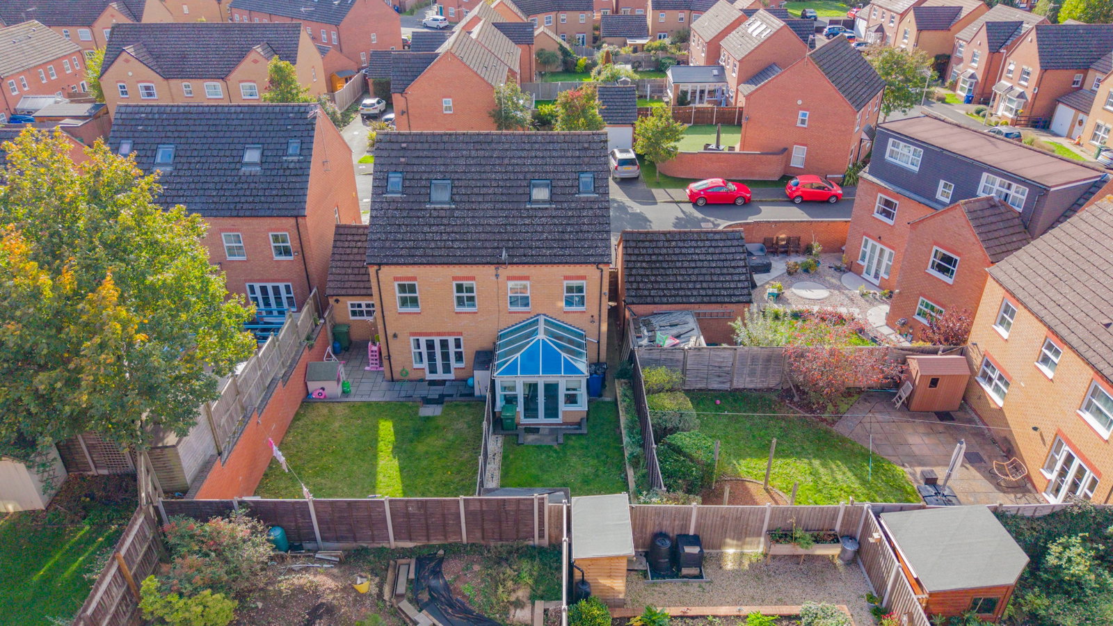 Semi Detached House for sale in Stourbridge, Cowdrey Close, Amblecote, Stourbridge, DY8 4AY
