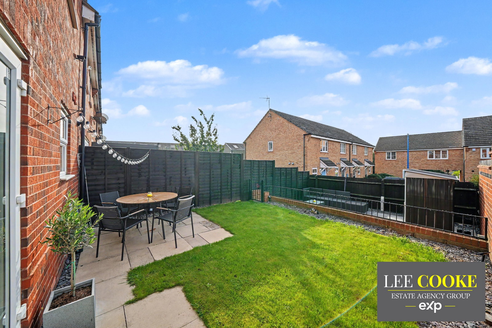 End Of Terrace House for sale in Tipton, Rollers Way, Hamlet Place, Tipton, DY4 9AX