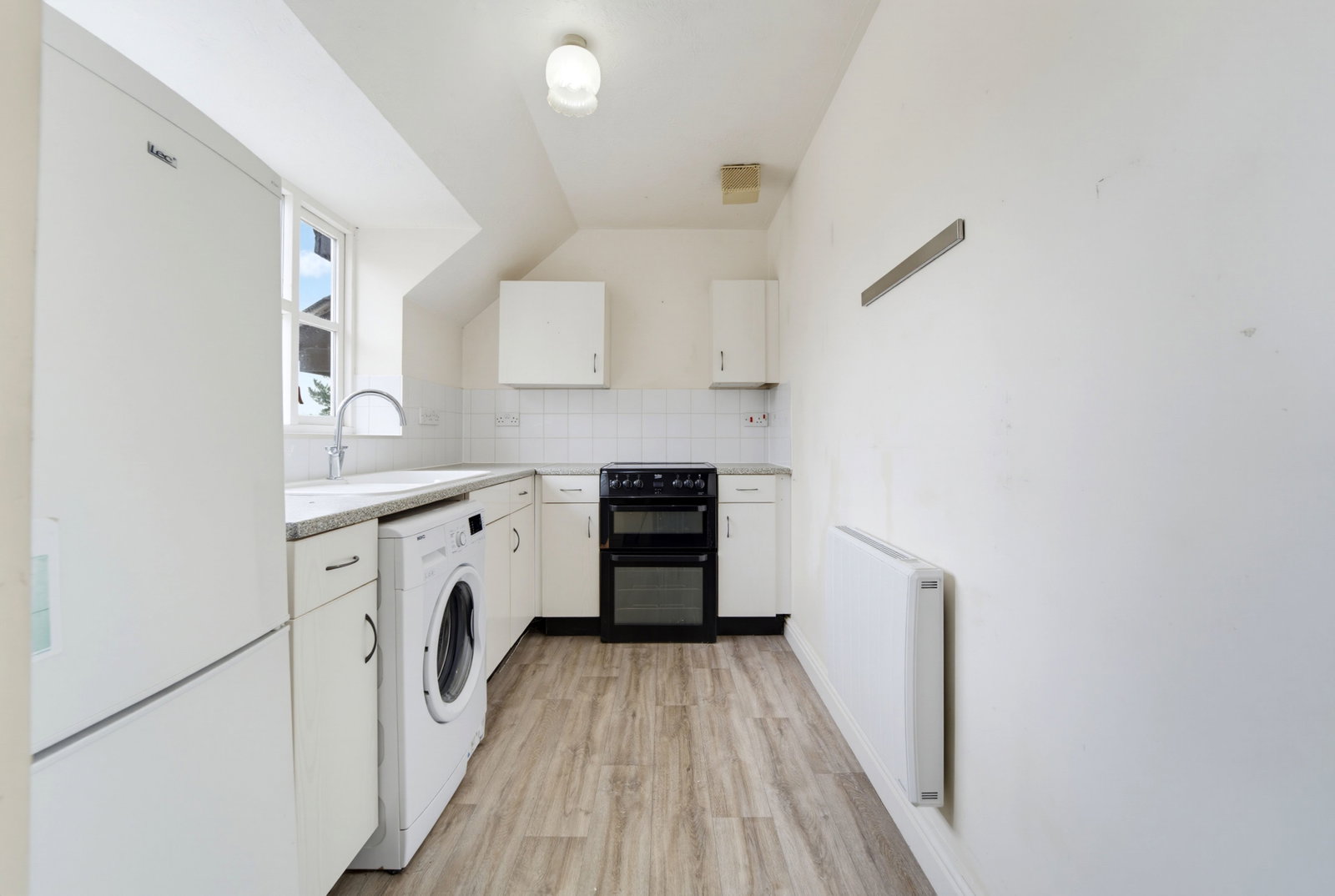 Flat for sale in Reading, Rembrandt Way, Reading, RG1, 470 m²