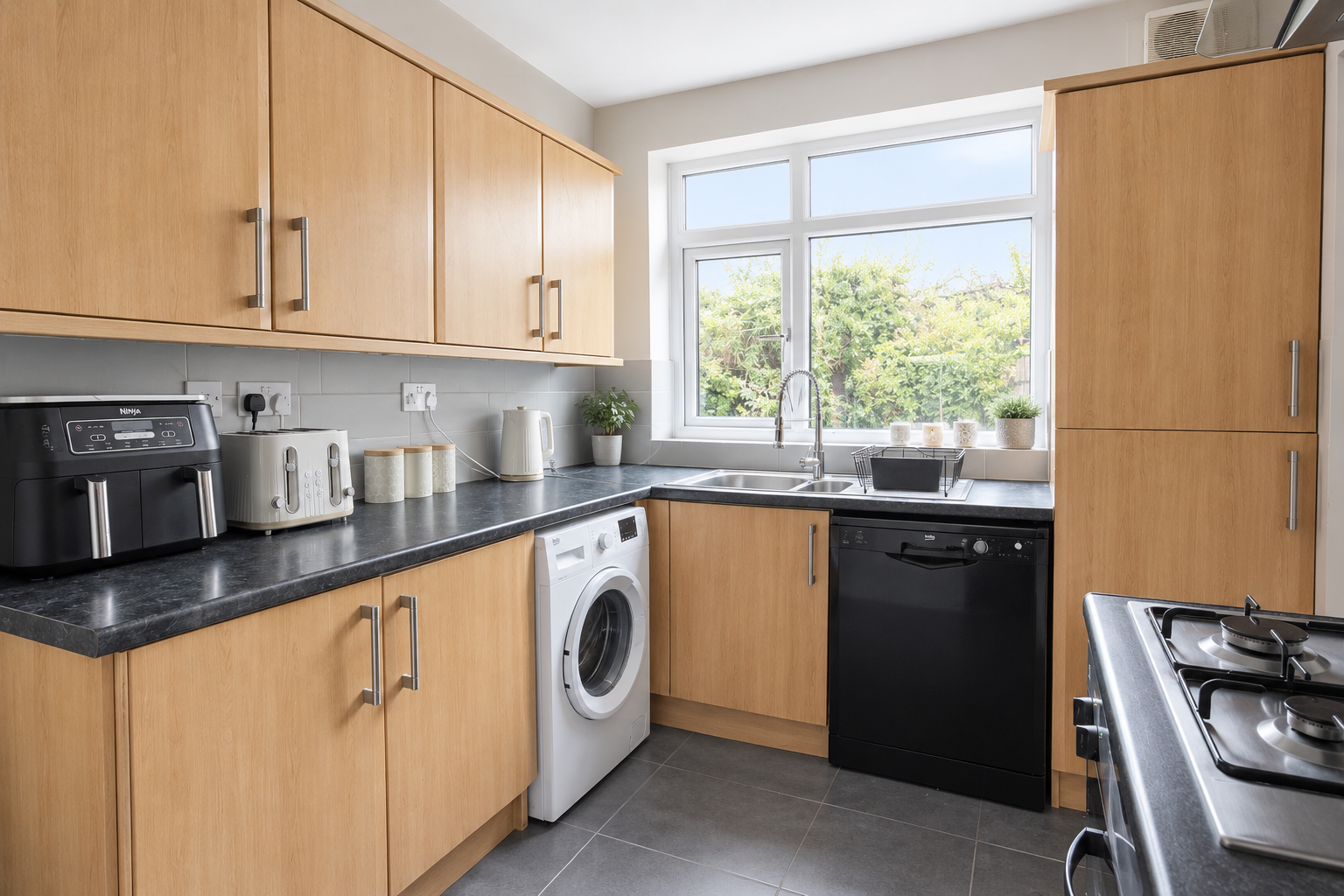 Semi Detached House for sale in Birmingham, Dwellings Lane, Quinton, Birmingham, B32 1RJ