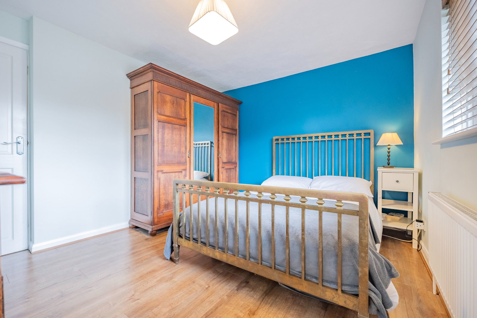 Semi Detached House for sale in Crowborough, Bracken Close, Crowborough, TN6 2EJ