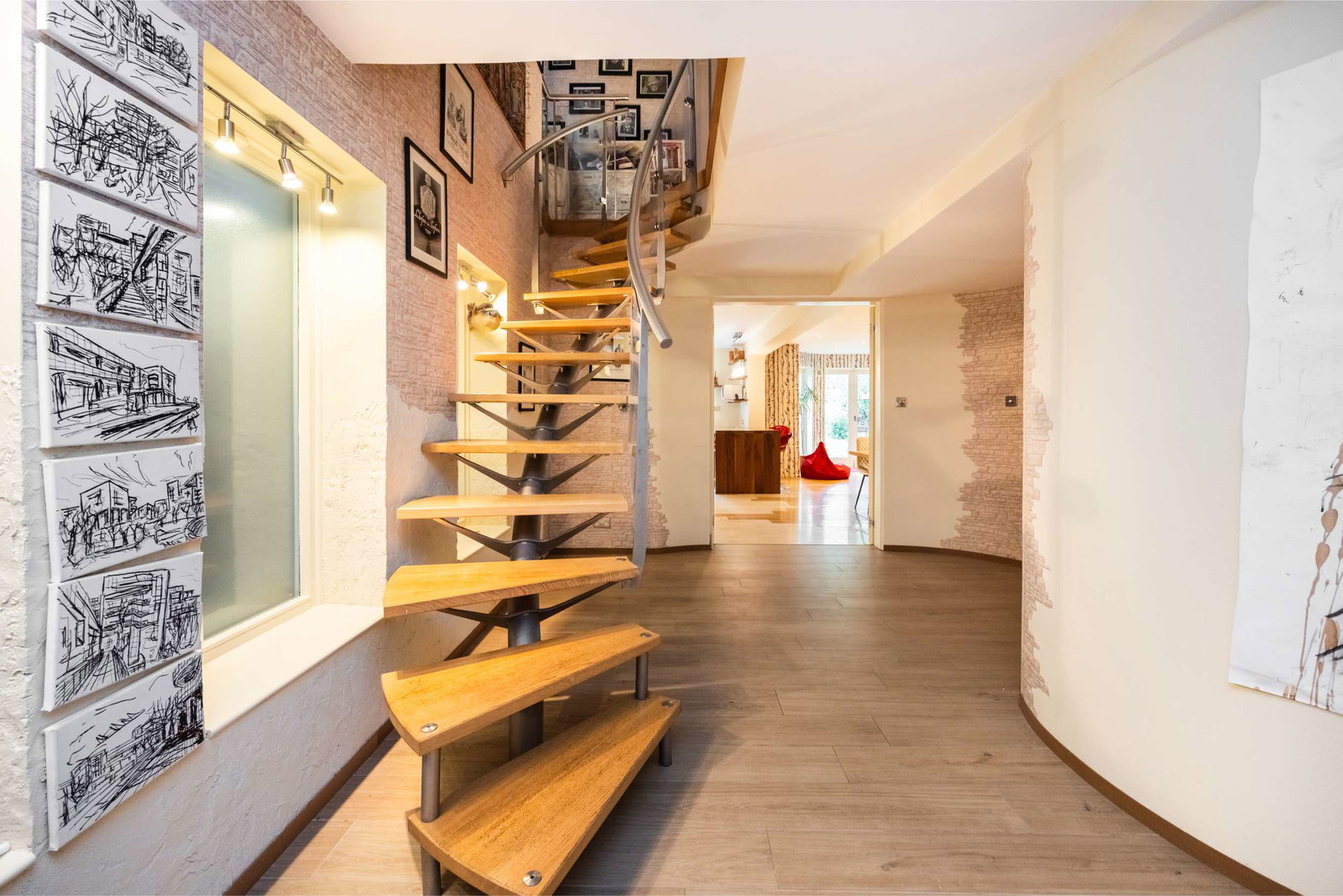 Duplex Flat for sale in London, Belsize Park, London, NW3, 2683 m²