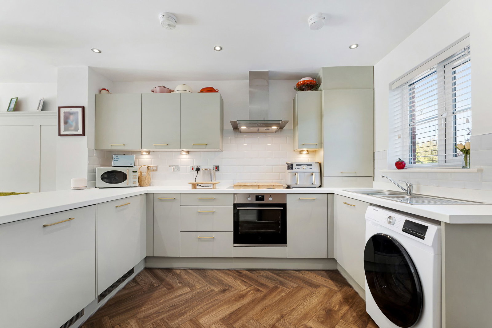 Semi Detached House for sale in Manchester, Kirkmanshulme Lane, Gorton