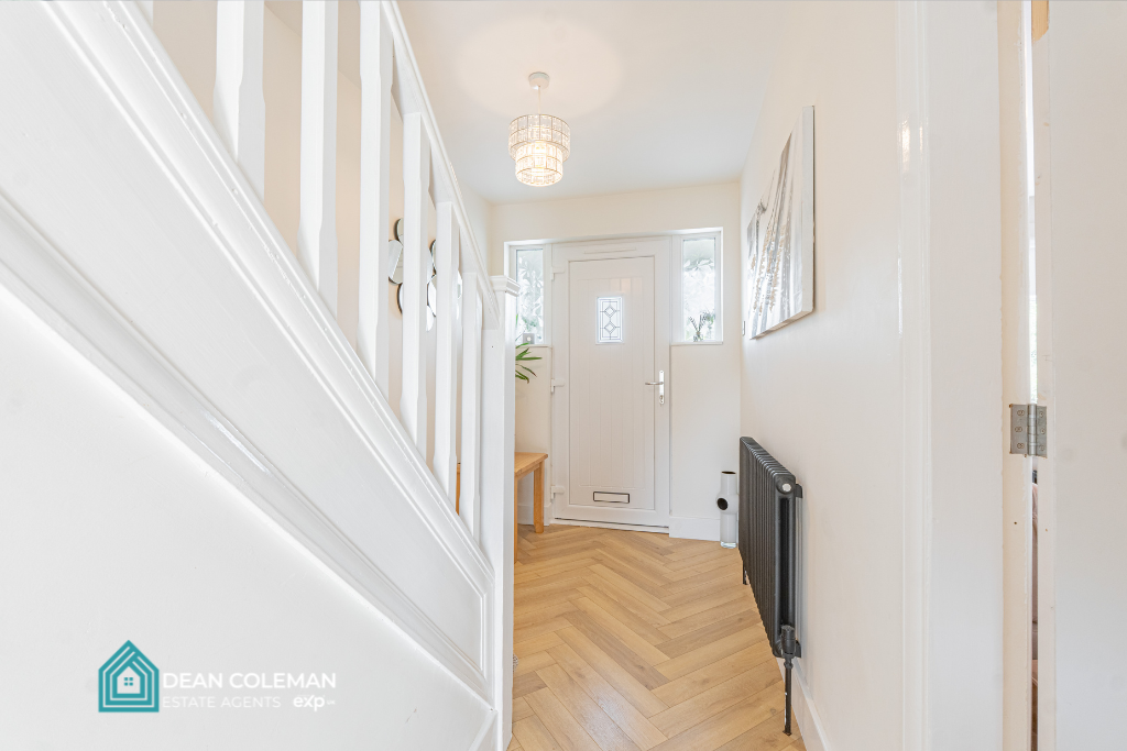 Semi Detached House for sale in Birmingham, New Inns Lane, Rubery, Rednal, B45 9TS, 1127 m²