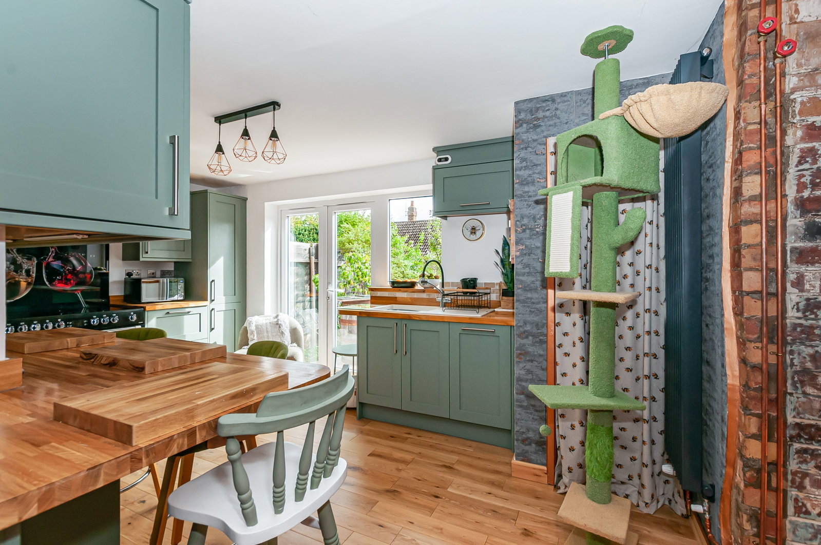 Semi Detached House for sale in Beverley, East Street, Leven HU17, 903 m²
