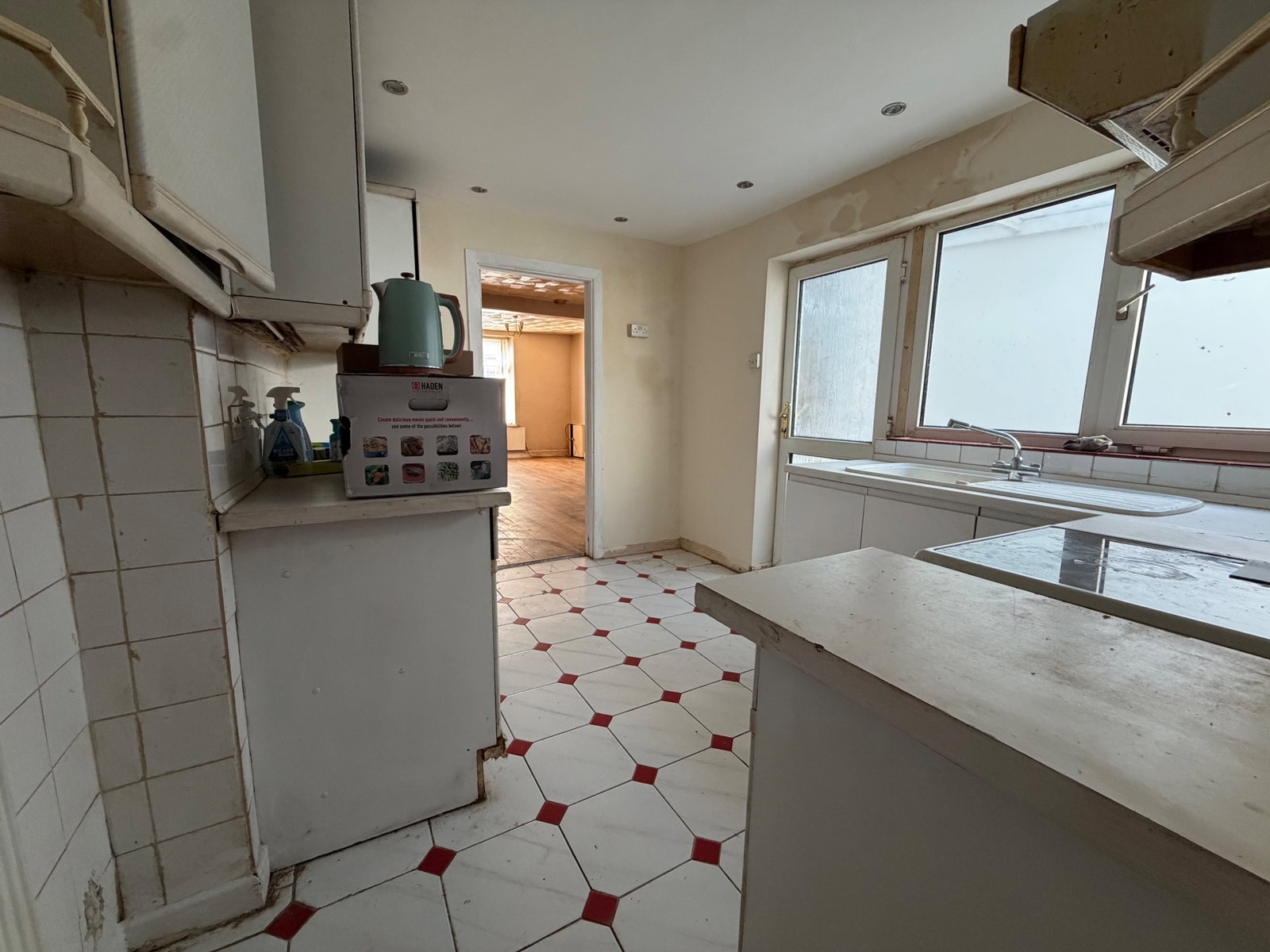 Terraced House for sale in Blackwood, Lewis Street, Blackwood, NP12 1PX
