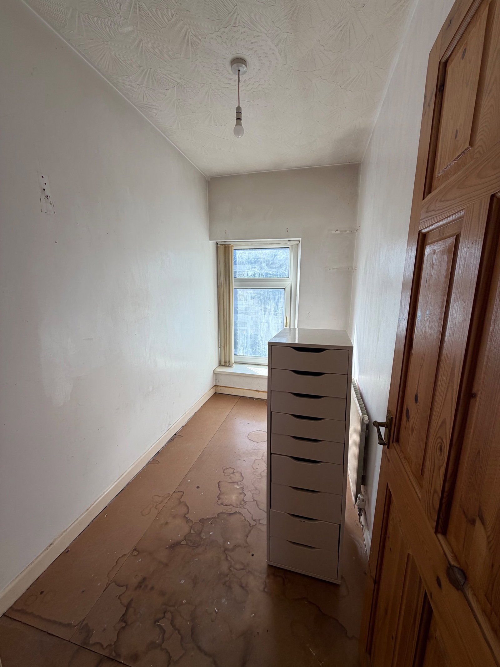 Terraced House for sale in Blackwood, Lewis Street, Blackwood, NP12 1PX