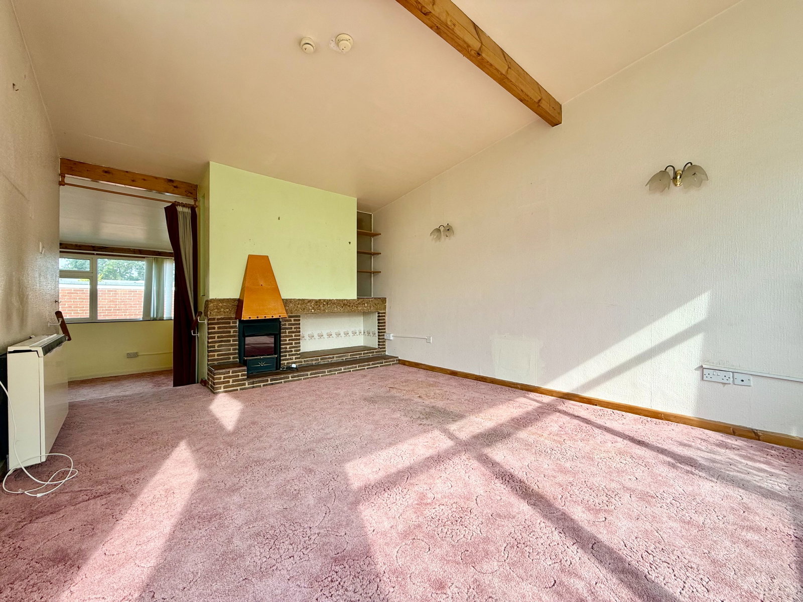 End Of Terrace House for sale in Gloucester, Muzzle Patch, Tibberton, GL2, 1154 m²