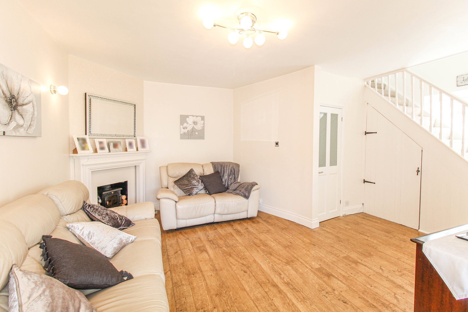 Semi Detached House for sale in Stanford-le-hope, Cloisters, Stanford Le Hope SS17 7EG