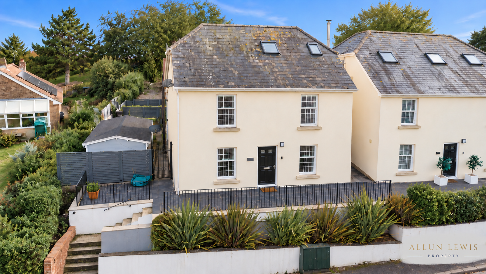 Detached House for sale in Dover, Minnis Lane, Dover, CT17 0PT