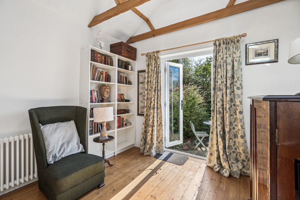 Terraced House for sale in Rickmansworth, North Road, Chorleywood
