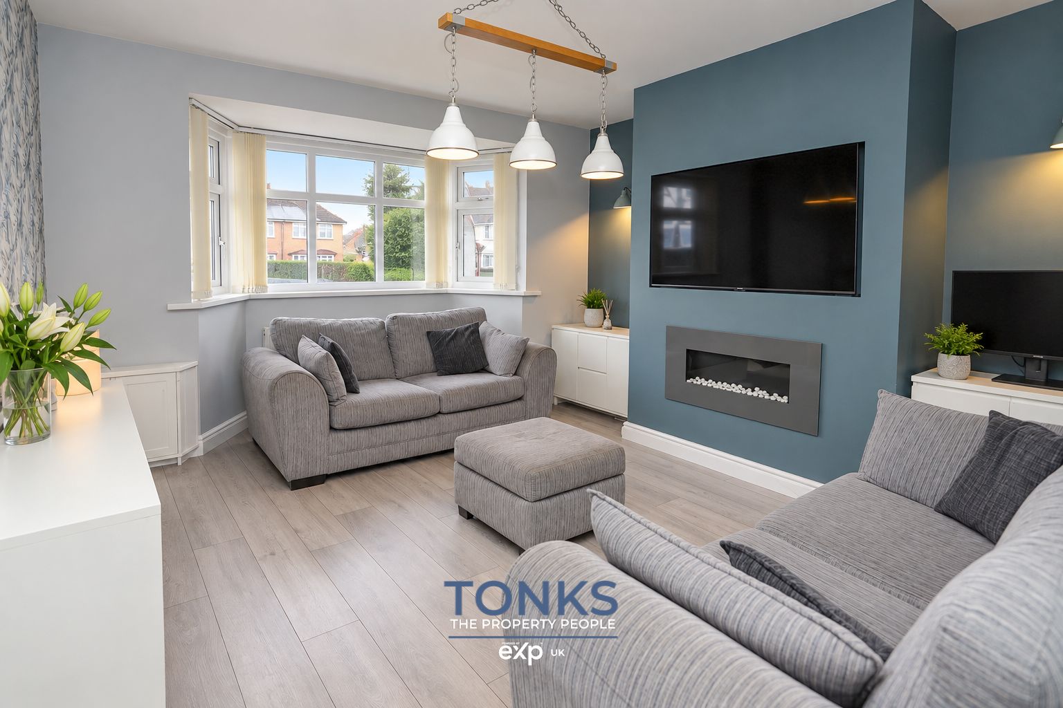 Semi Detached House for sale in Dudley, Crabourne Road, Dudley, DY2 0EH