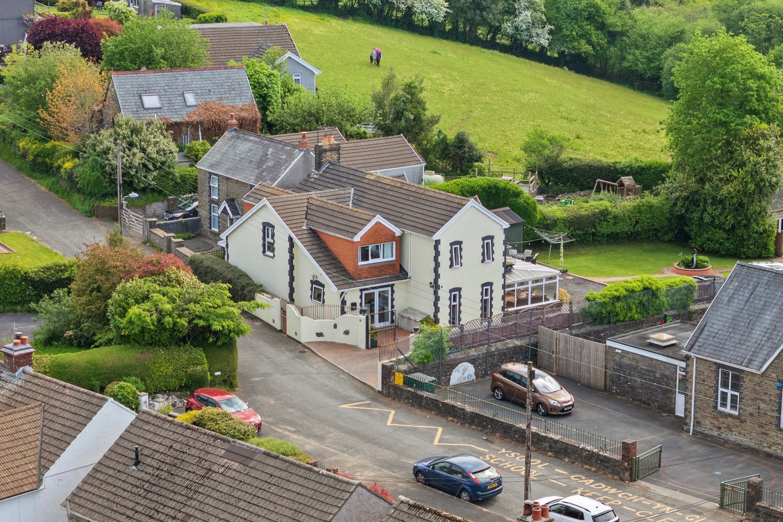 Detached House for sale in Swansea, Heol Myddfai, Felindre, Swansea, West Glamorgan SA5