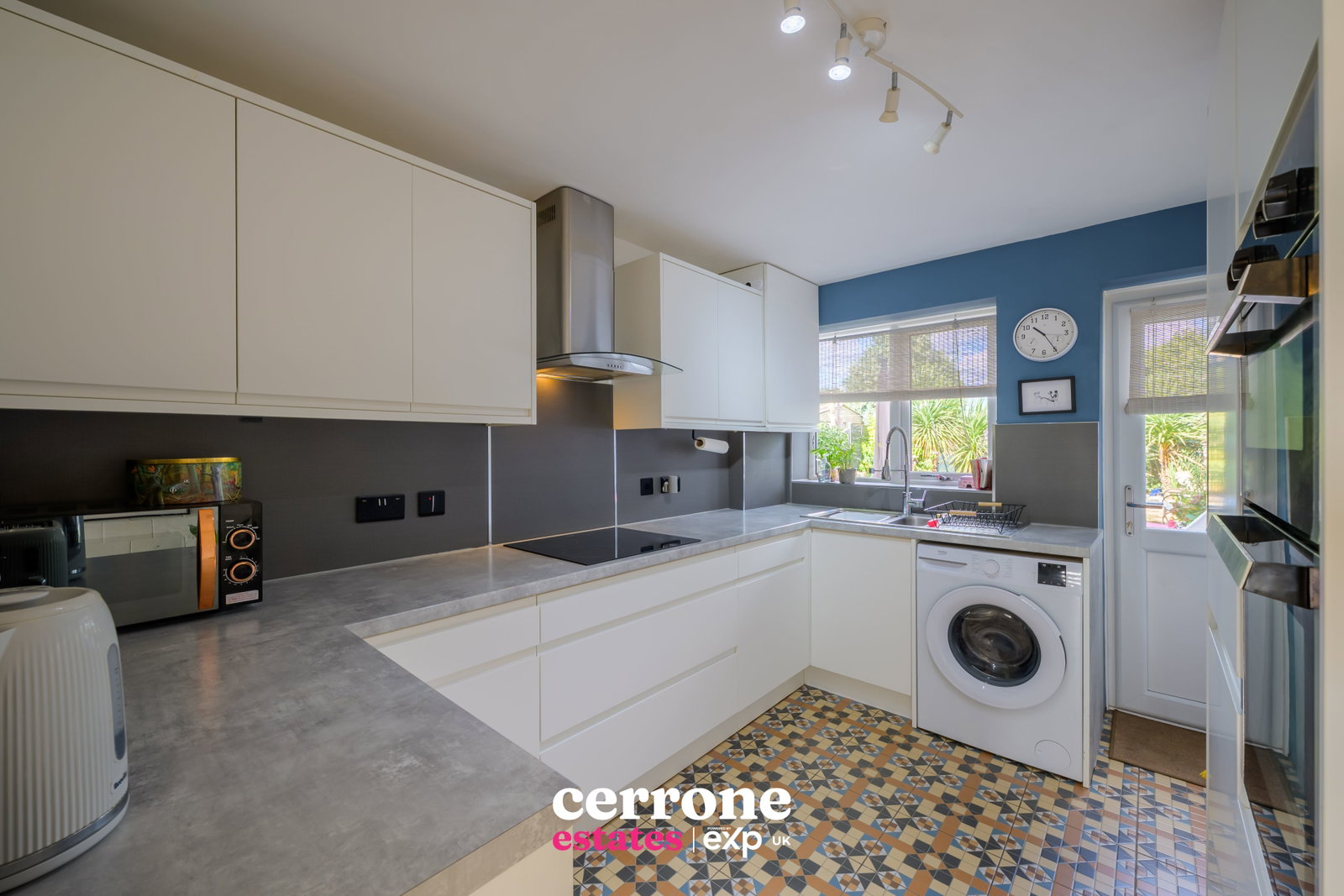 Terraced House for sale in Bromsgrove, Birmingham road, Bromsgrove, B61 0DR, 775 m²