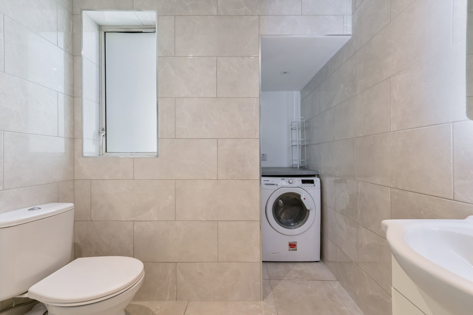 Block Of Flats for sale in London, Warwick Road, London, SW5 9EZ