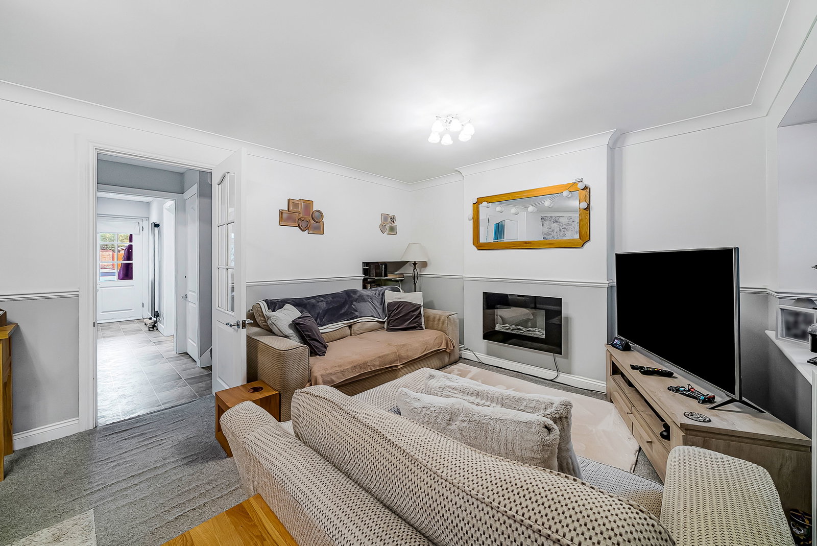 Terraced House for sale in Hemel Hempstead, Vicarage Close, Boxmoor, Hemel Hempstead, HP1, 1201 m²