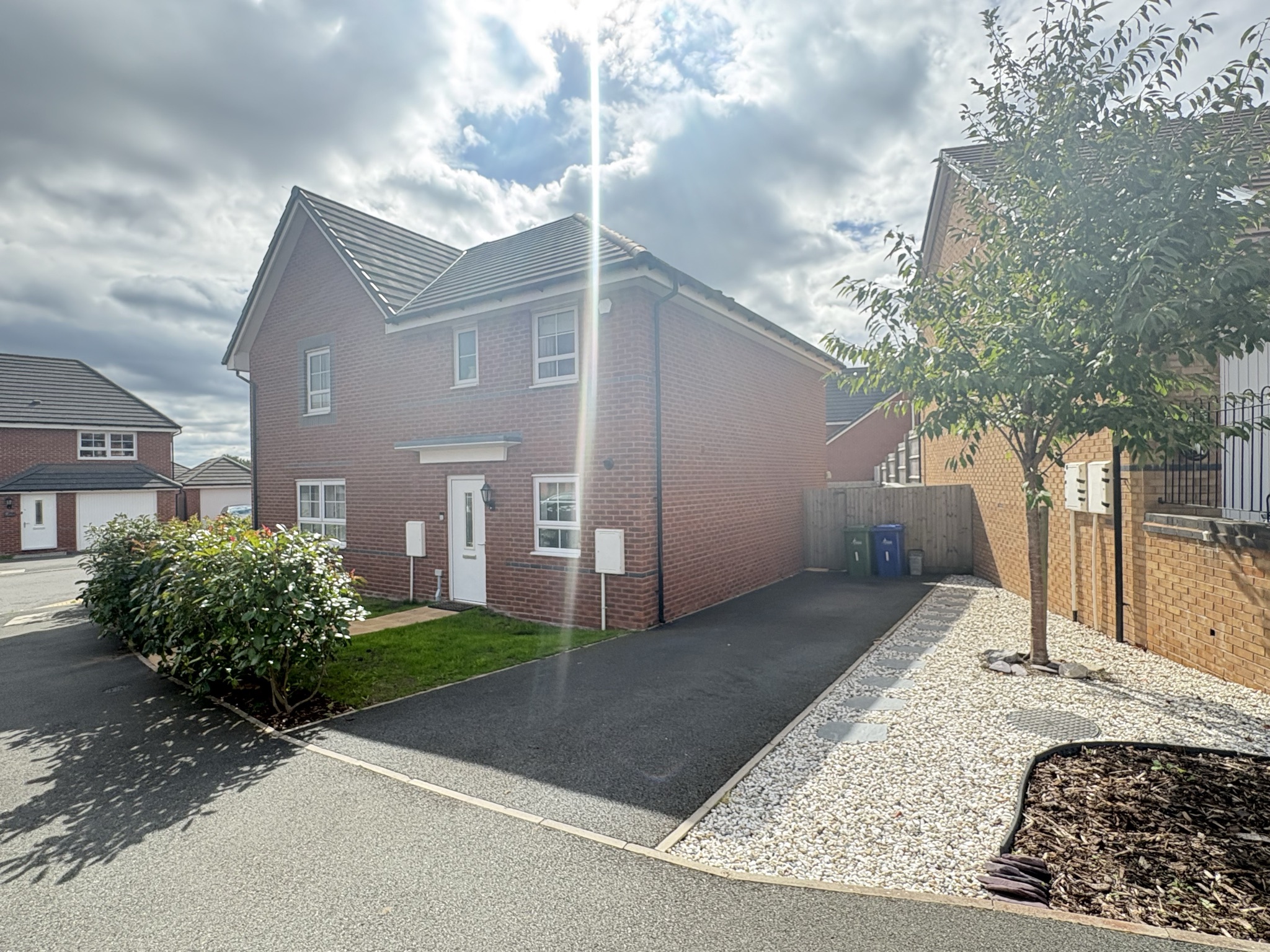 Semi Detached House for sale in Cannock, Lewis Court, Deer's Rise, Hednesford, Cannock, Staffordshire, WS12 4XJ