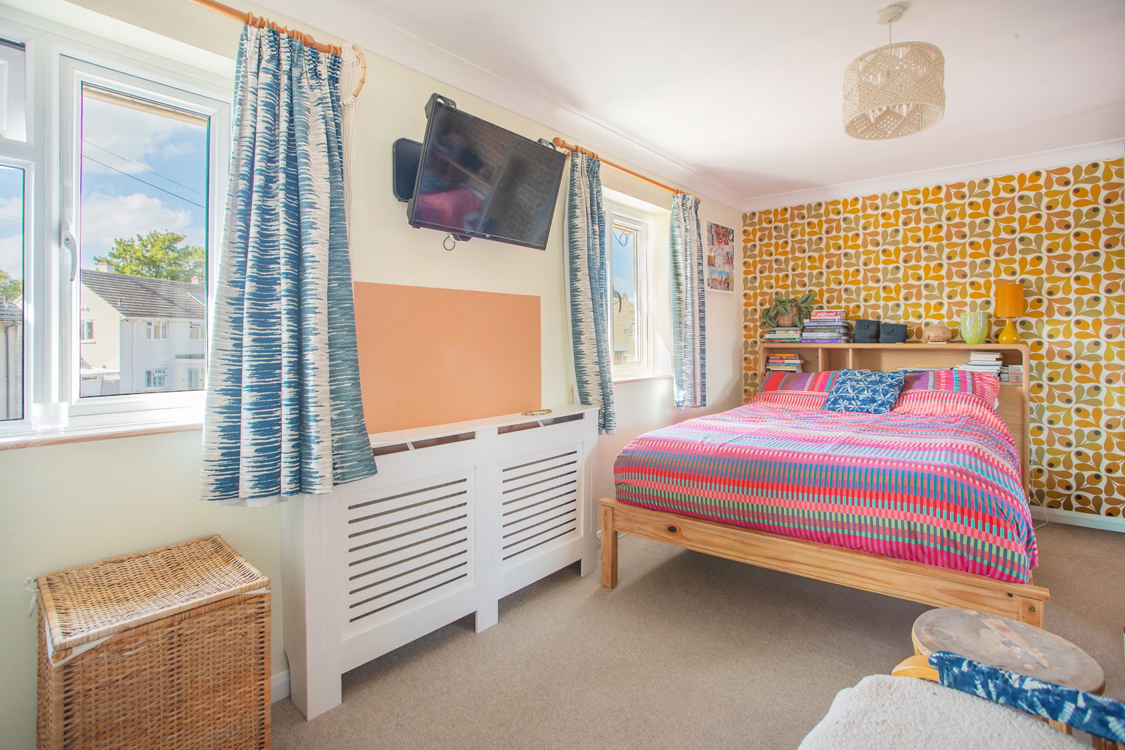 Terraced House for sale in Chippenham, Manor Road, Chippenham