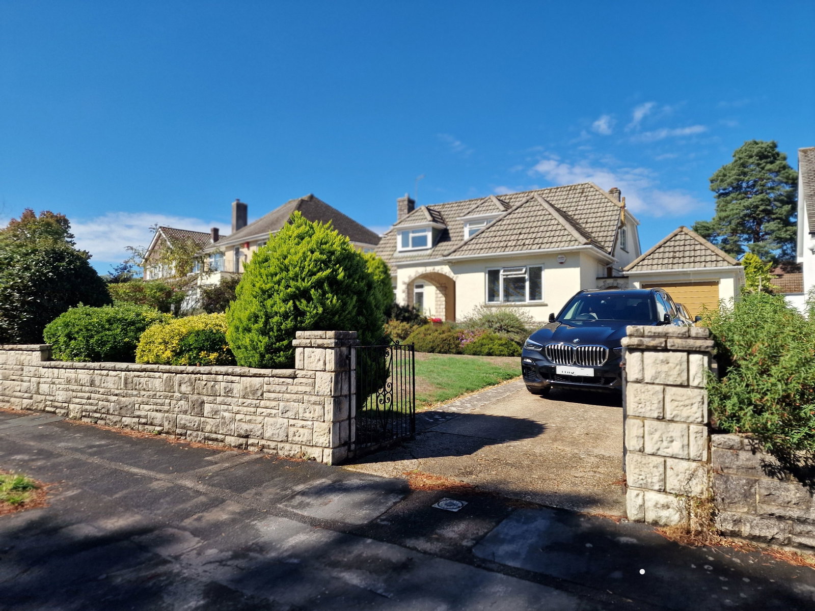 Detached House for sale in Bournemouth, Queens Park, Bournemouth