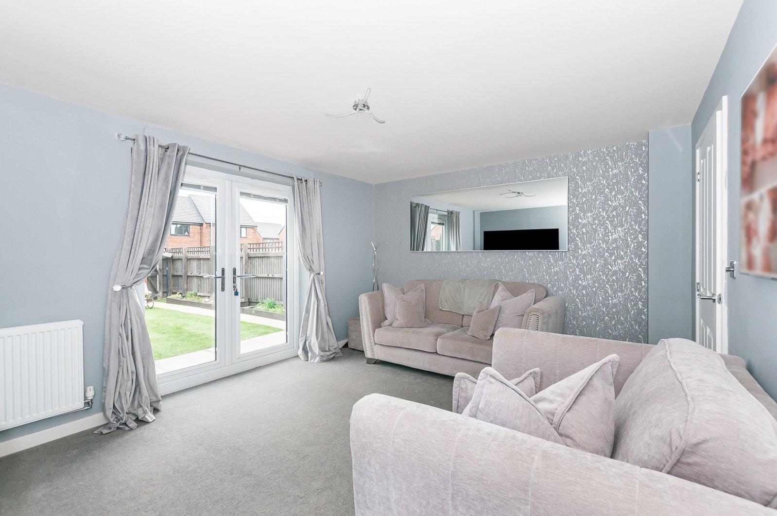 Semi Detached House for sale in Hull, Richmond Lane, Kingswood, Hull, East Riding of Yorkshire, HU7 3JZ