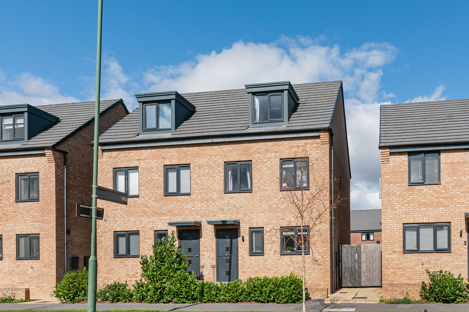 Semi Detached House for sale in Hull, Richmond Lane, Kingswood, Hull, East Riding of Yorkshire, HU7 3JZ