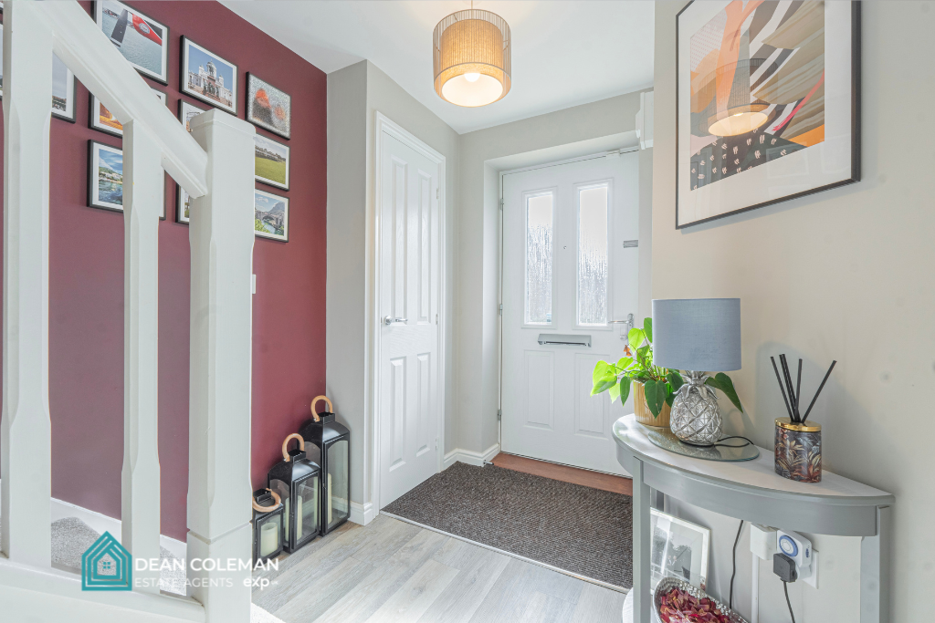 Semi Detached House for sale in Birmingham, Hawker Close, Longbridge, B31 2GU, 962 m²