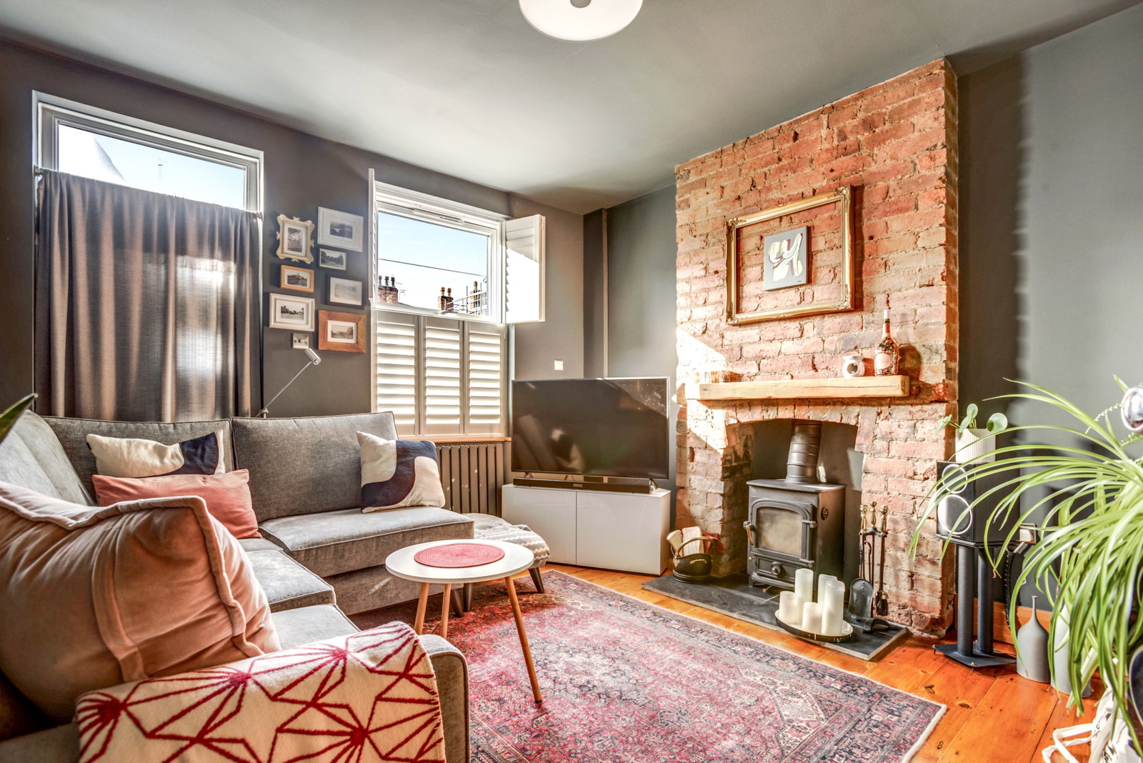 Semi Detached House for sale in Nottingham, Albert Street, Radcliffe on Trent, NG12, 1178 m²