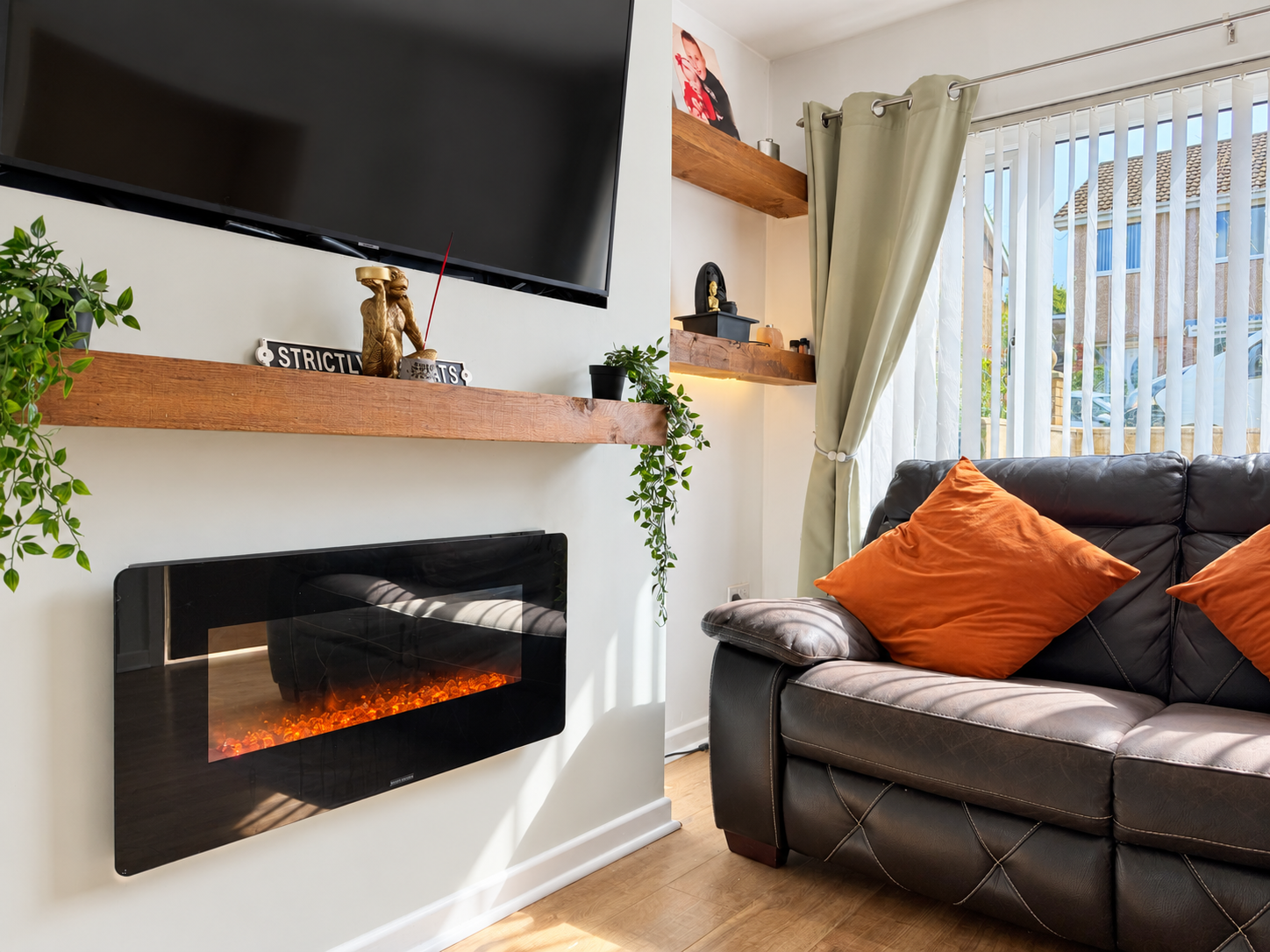 Semi Detached House for sale in Swansea, Cefn Llwyn, Bonymaen, Swansea