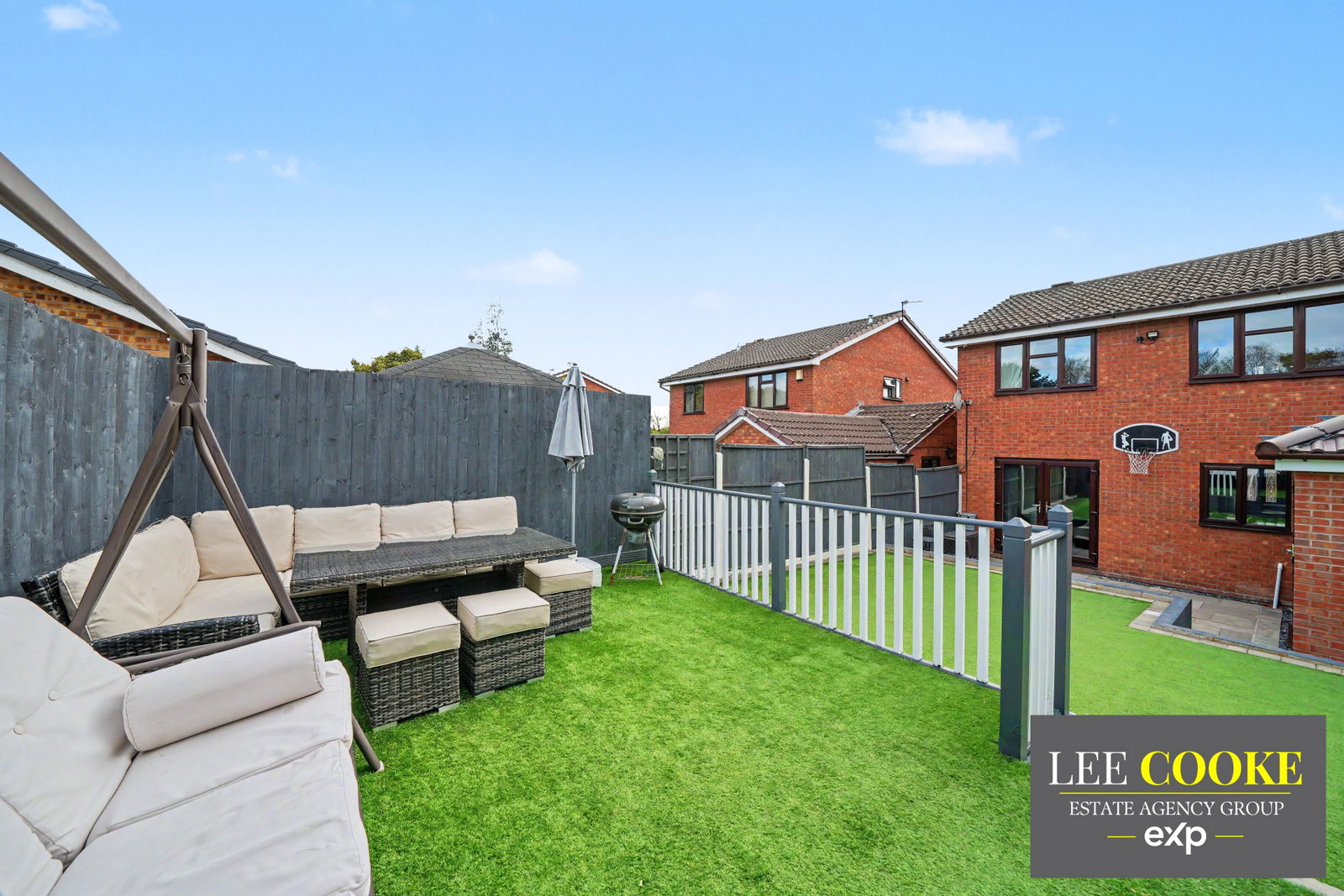 Detached House for sale in Cannock, St. Pauls Close, Heath Hayes, Cannock, WS11 7YW