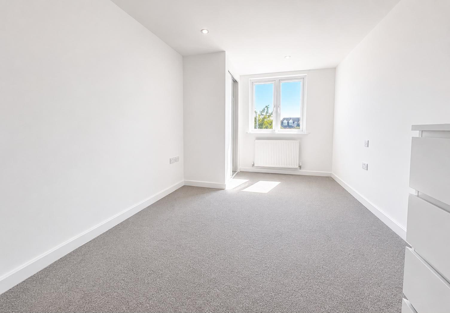 Flat for sale in Hounslow, Beavers Lane, Hounslow, TW4 6ES