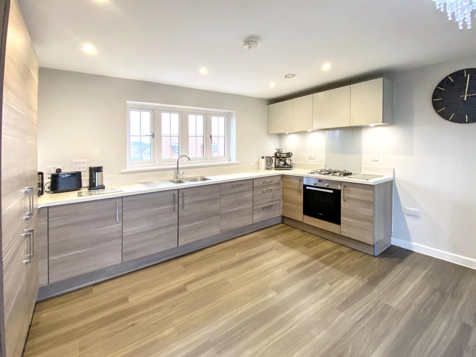 Flat for sale in Ashford, Finberry, Ashford, Kent, TN25 7FR, 743 m²