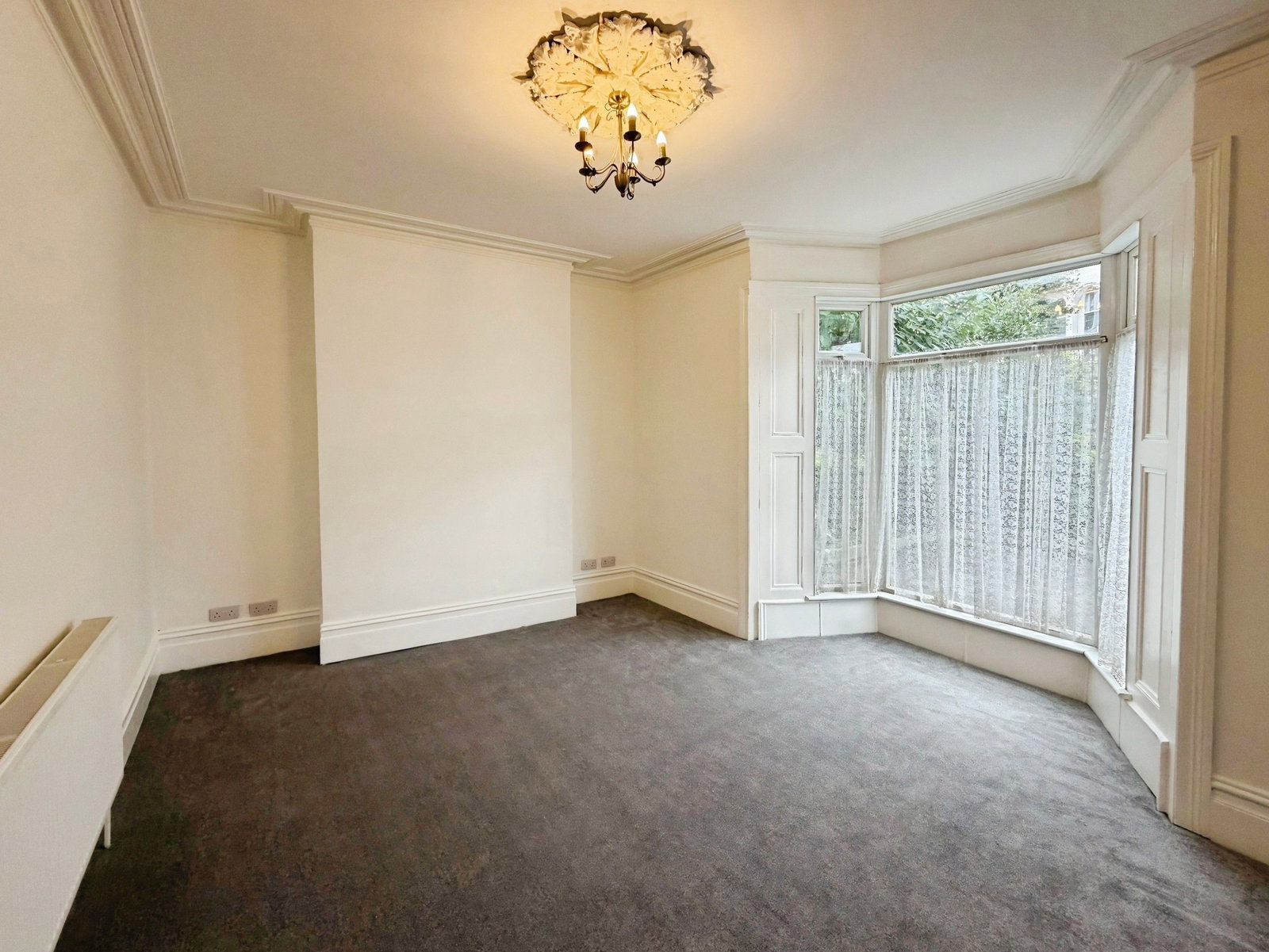 Terraced House for sale in Swansea, Glanmor Crescent, Uplands, Swansea, SA2 0PJ