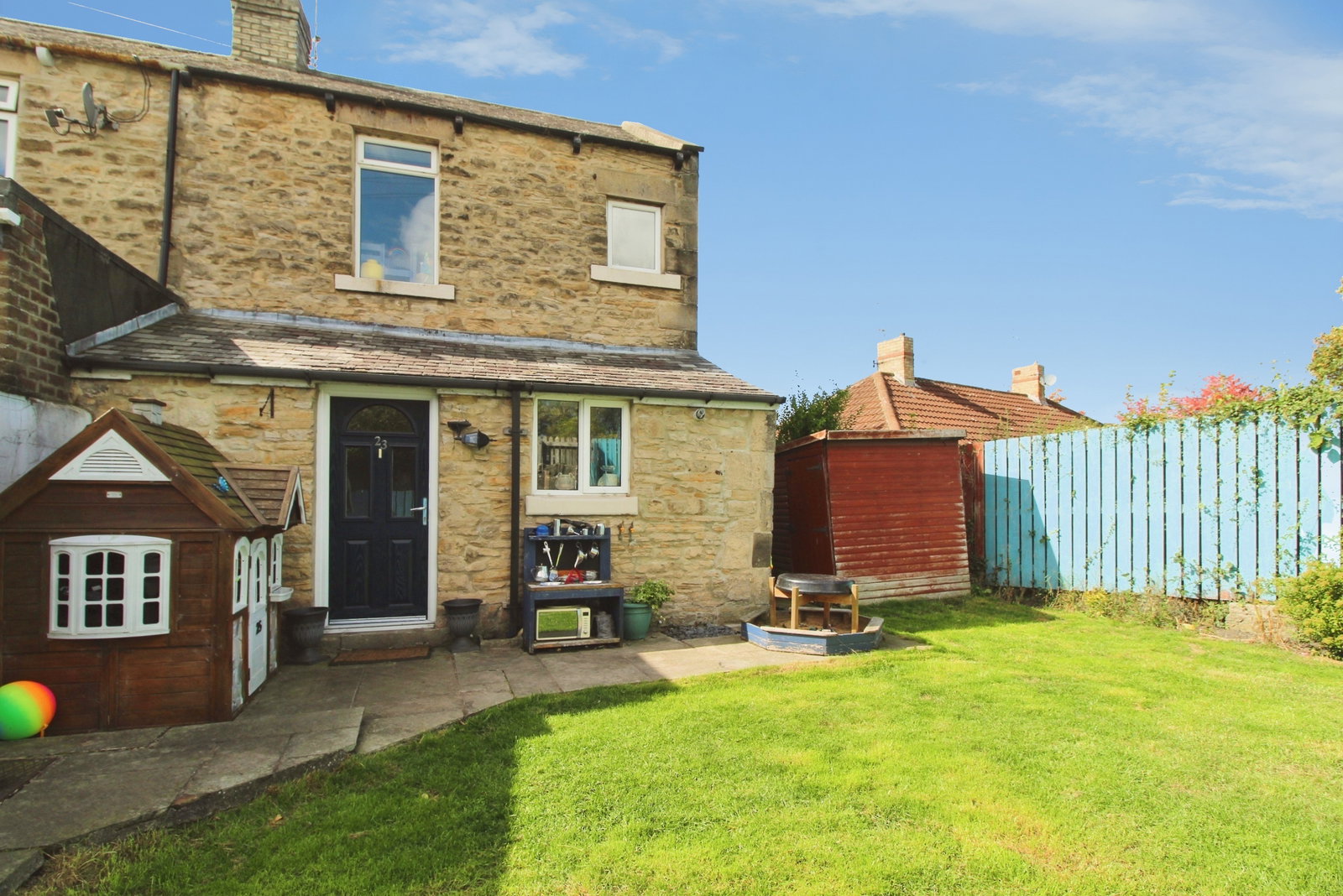 Terraced House for sale in Crawcrook, Victoria Street, Crawcrook, Tyne and Wear, NE40 4NH